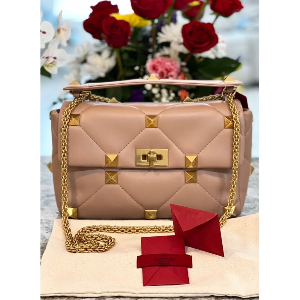 Valentino Garavani Large Roman Stud Leather Shoulder Bag